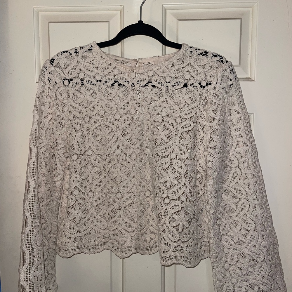 H&M Cream Long Sleeve Cropped Boxy Blouse